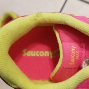 size 71/2 toddler shoes.